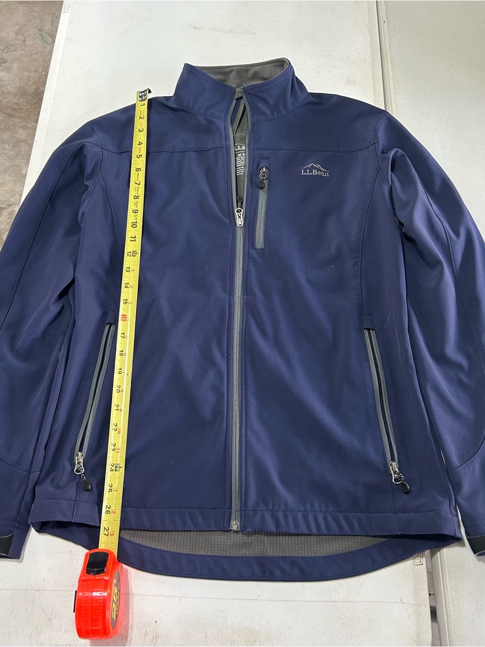 L.L. Bean Men's Windproof Softshell Lined Jacket Size M Tall Navy Outdoor Hiking